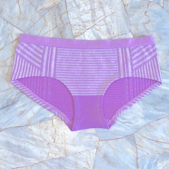 Victoria Secret VS Lilac Hiphugger Seamless Small - Picture 2 of 6